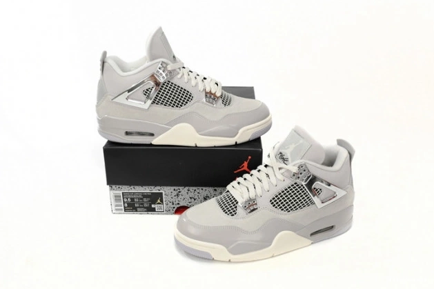 Jordan Frozen AQ9129-001 4 WMNS Air Moments 1027